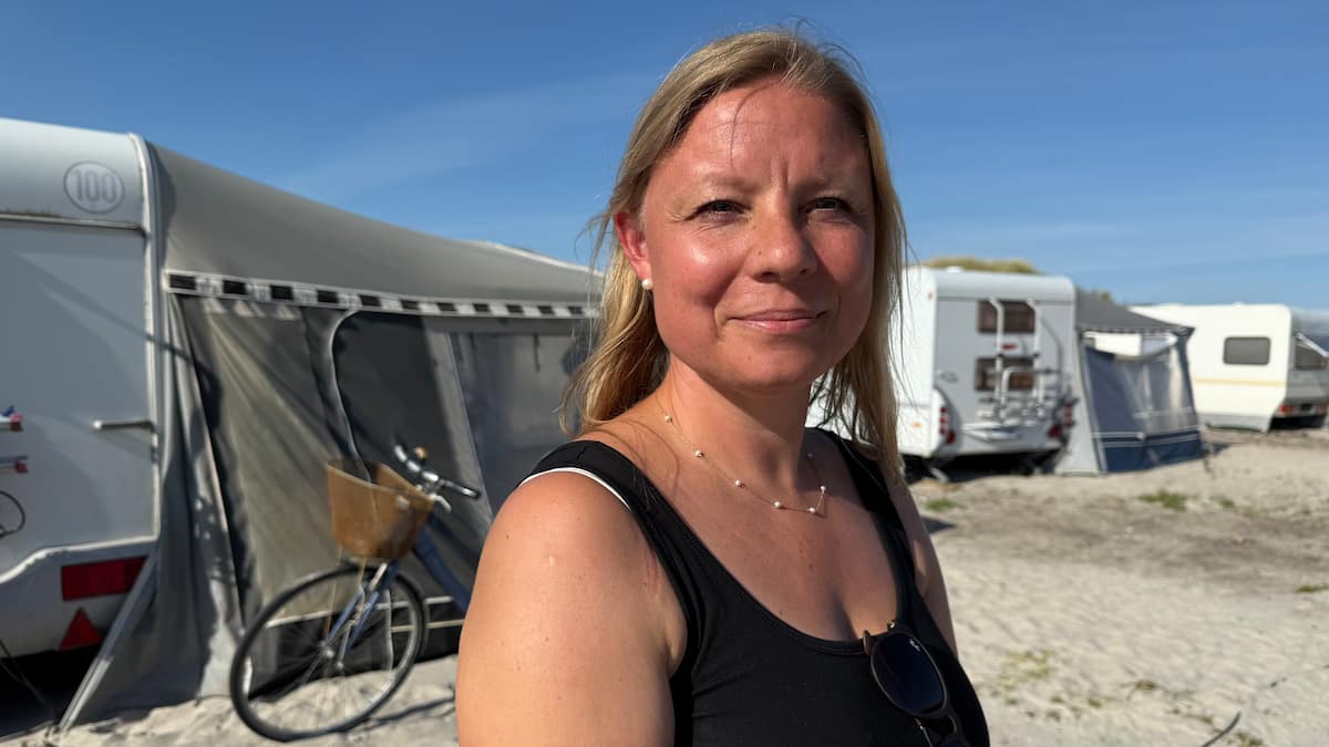 På populær ferieø kan akuthjælpen være 45 minutter væk – nu skal turister træde til | Indland | DR