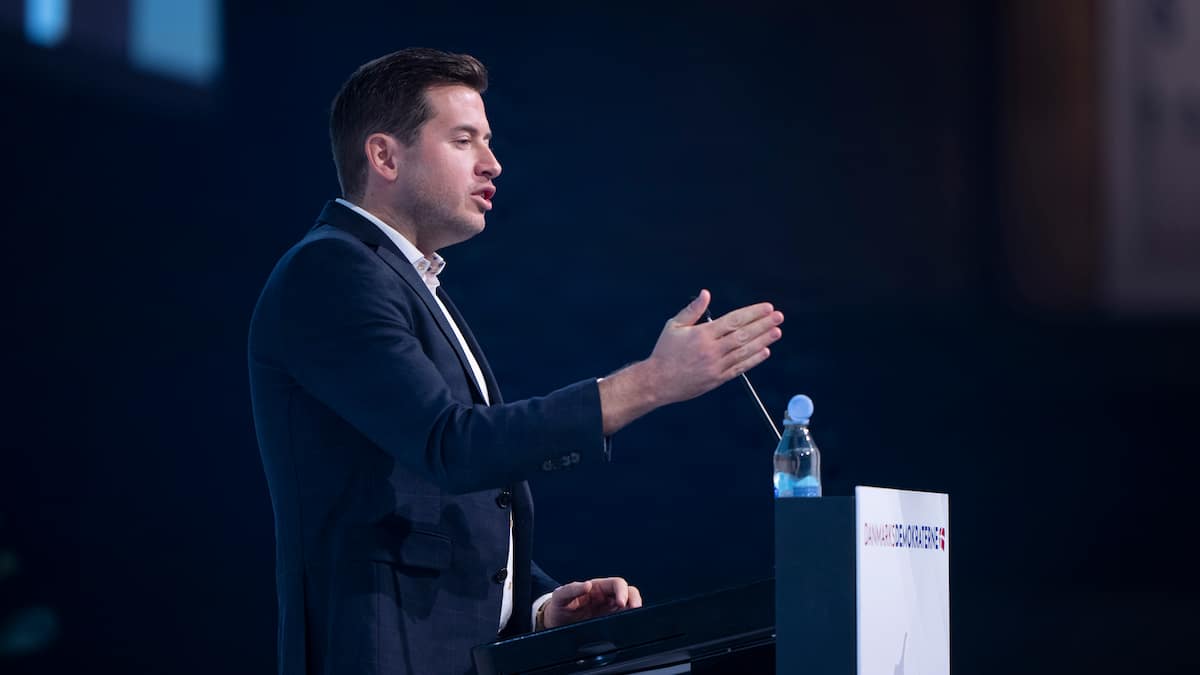 Kristoffer Storm er blevet politianmeldt for racistisk hadtale af sin svenske EU-kollega | Politik | DR