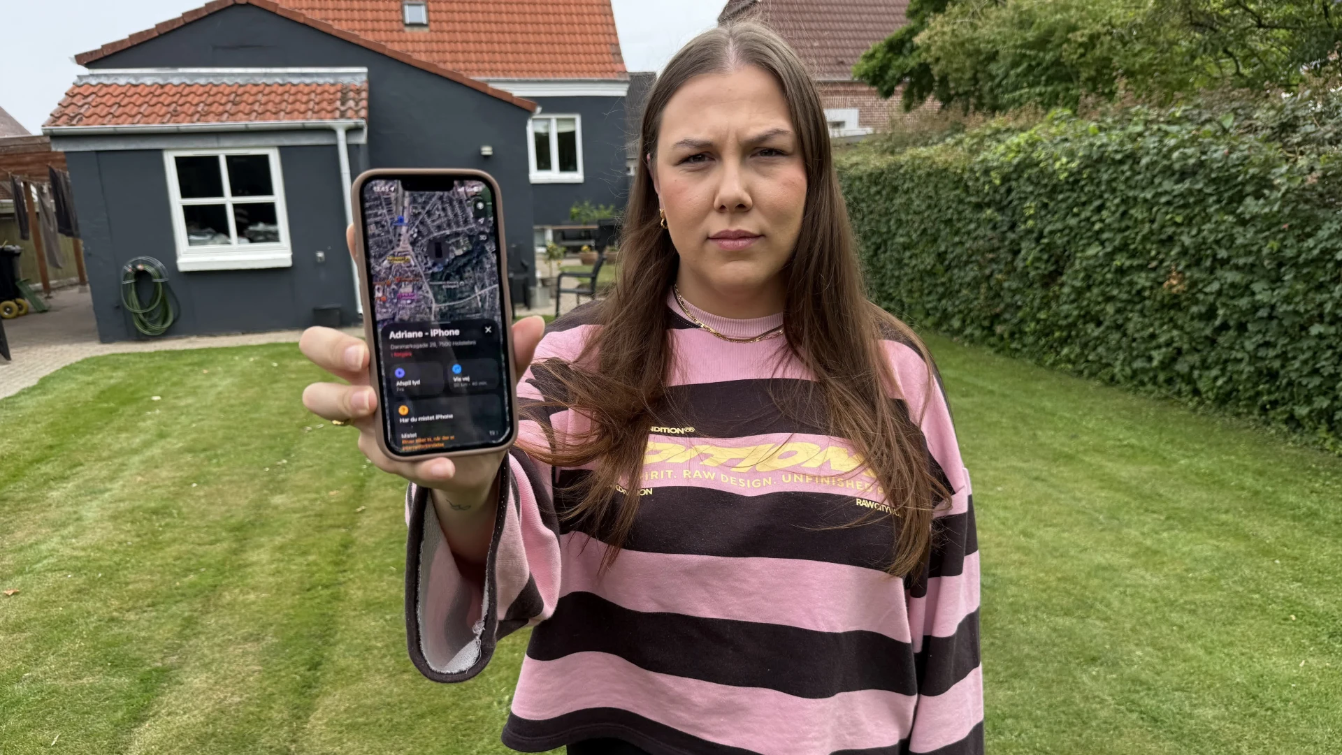 Adriane ved, hvor tyven gik hen med hendes iPhone: - Men politiet kan ikke hjælpe | TV MIDTVEST